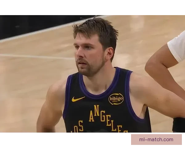 东契奇客场表现抢眼布朗尼努力进步不走捷径