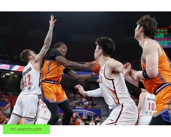 李弘权带领上海豪取十五连胜史密斯绝杀深圳连胜九场 李弘权带领上海豪取十五连胜史密斯绝杀深圳连胜九场